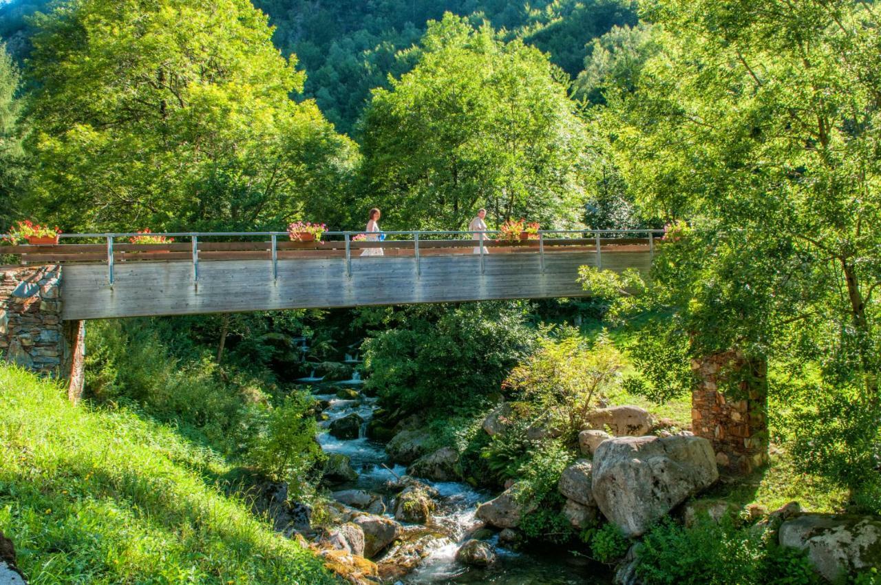 Village vacances de Marc Auzat Extérieur photo