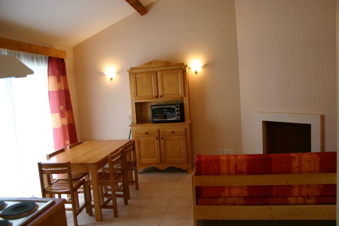 Village vacances de Marc Auzat Extérieur photo