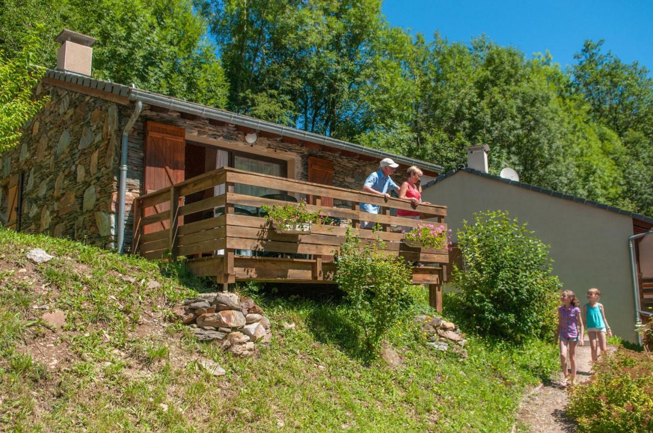 Village vacances de Marc Auzat Extérieur photo